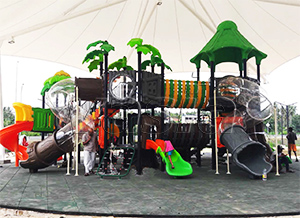 Aire de jeux extérieure au Sri Lanka