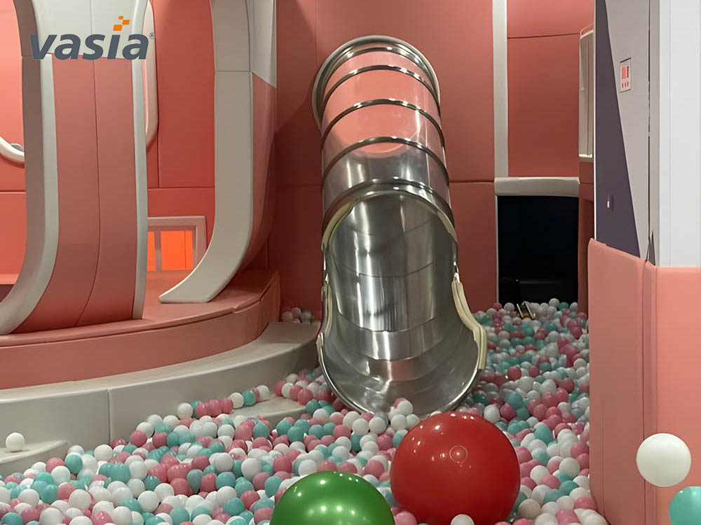 aire de jeux couverte M0001