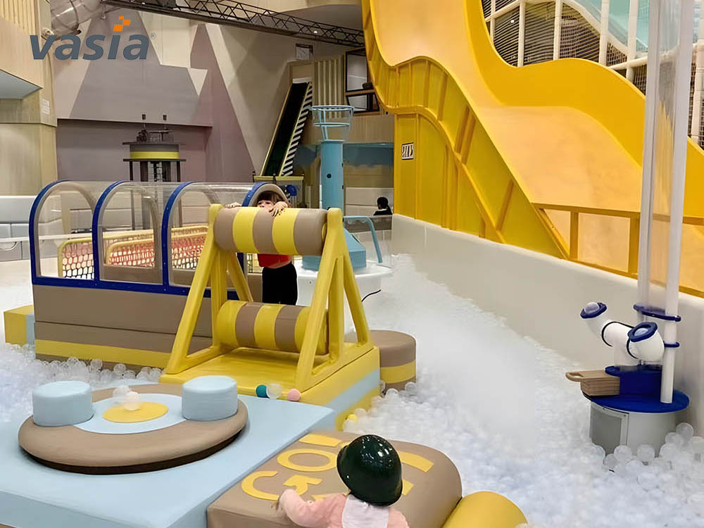 aire de jeux int&eacute;rieure M0002