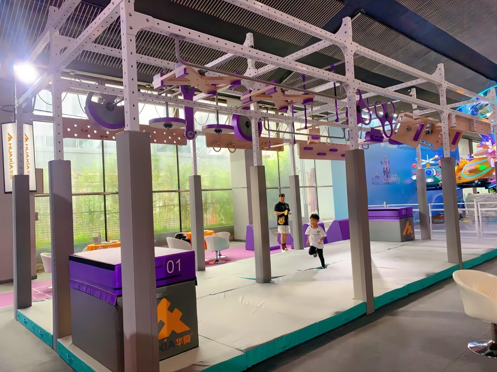 Exposition AAA W0002