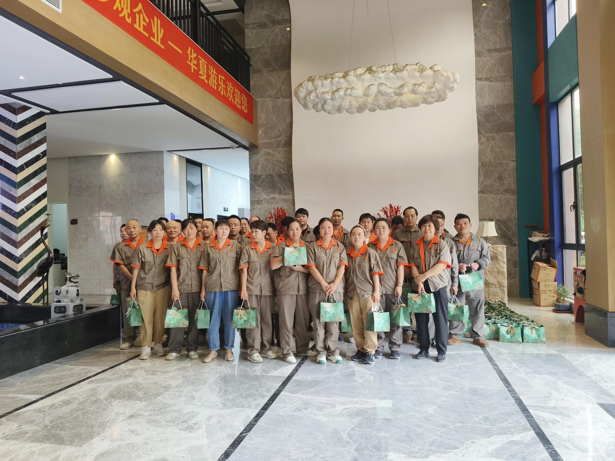 Vasia embrasse le festival des bateaux-dragons