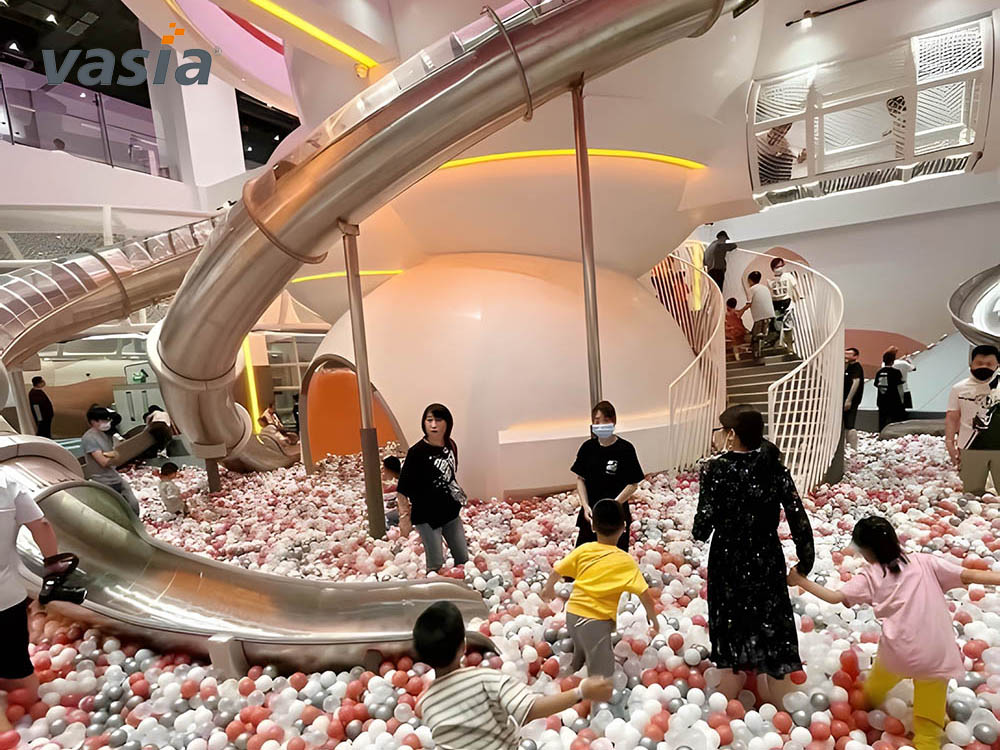 Aire de jeux int&eacute;rieure M0018