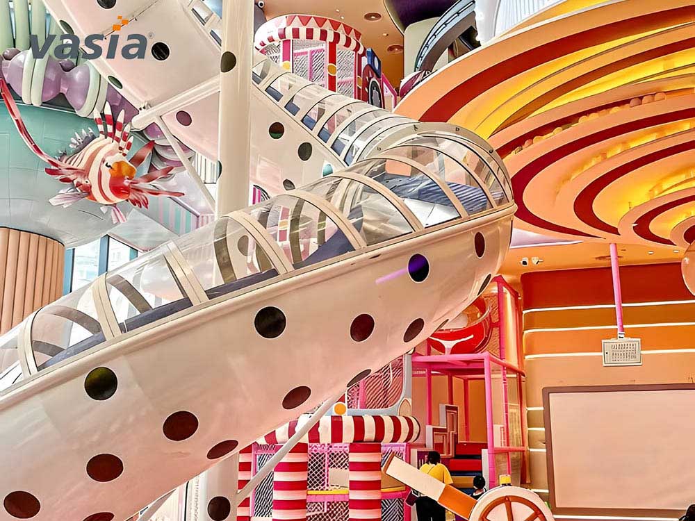 Aire de jeux int&eacute;rieure M0019